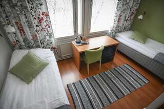 Курортные отели Kilpisjärven Retkeilykeskus Rooms Кильписъярви Двухместный номер с 2 отдельными кроватями и ванной комнатой-5
